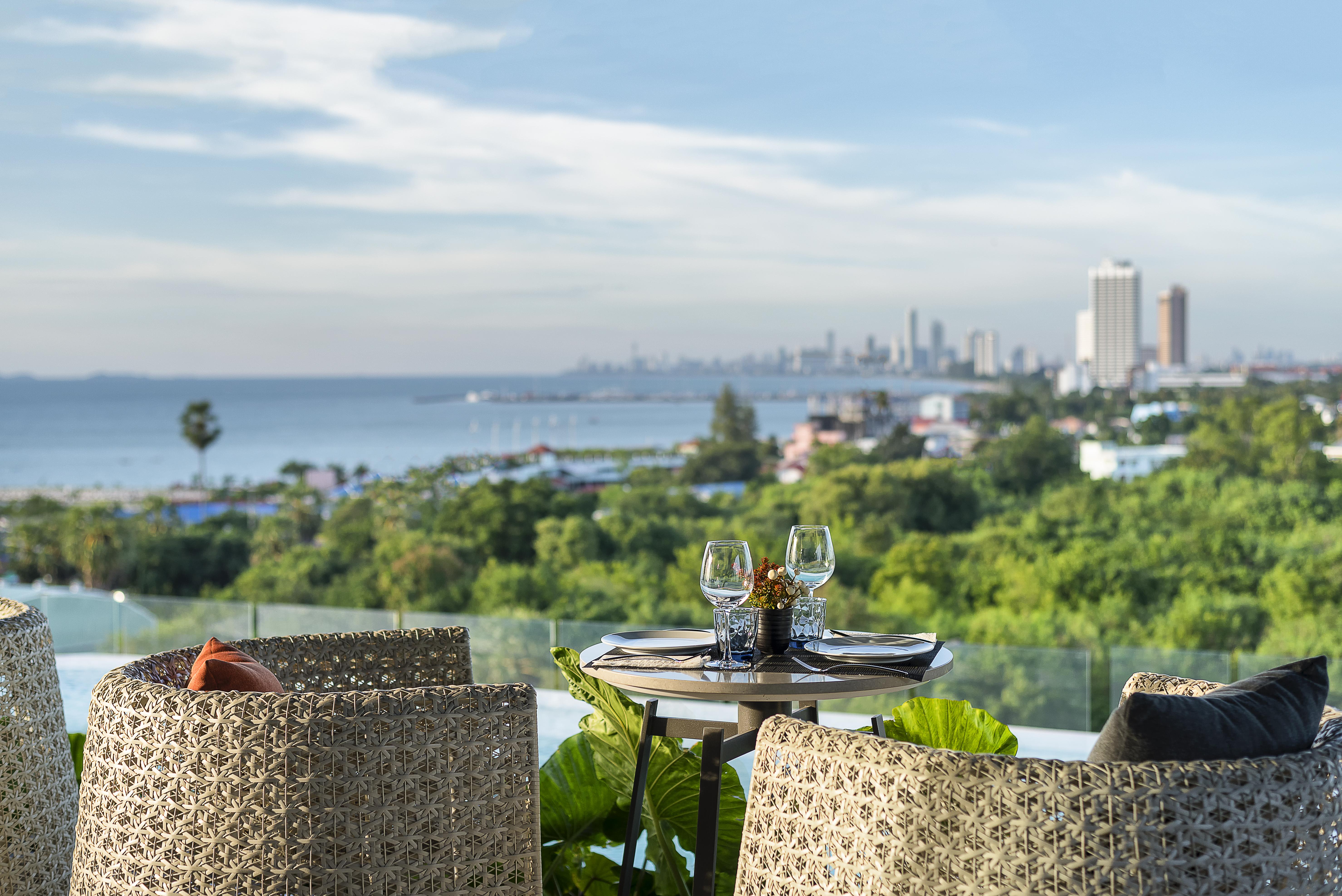 Cross Vibe Pattaya Seaphere نا جومتين المظهر الخارجي الصورة