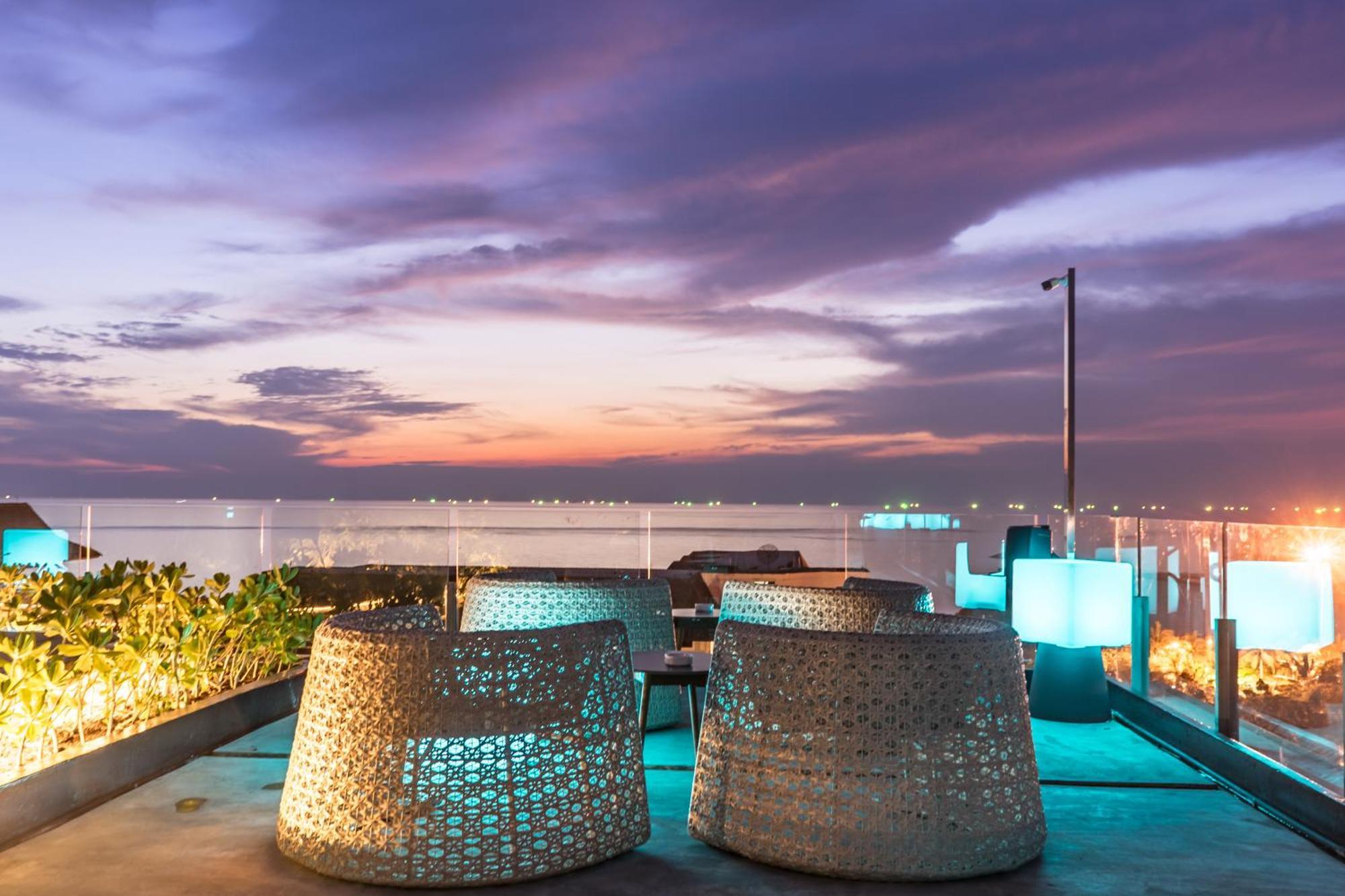 Cross Vibe Pattaya Seaphere نا جومتين المظهر الخارجي الصورة