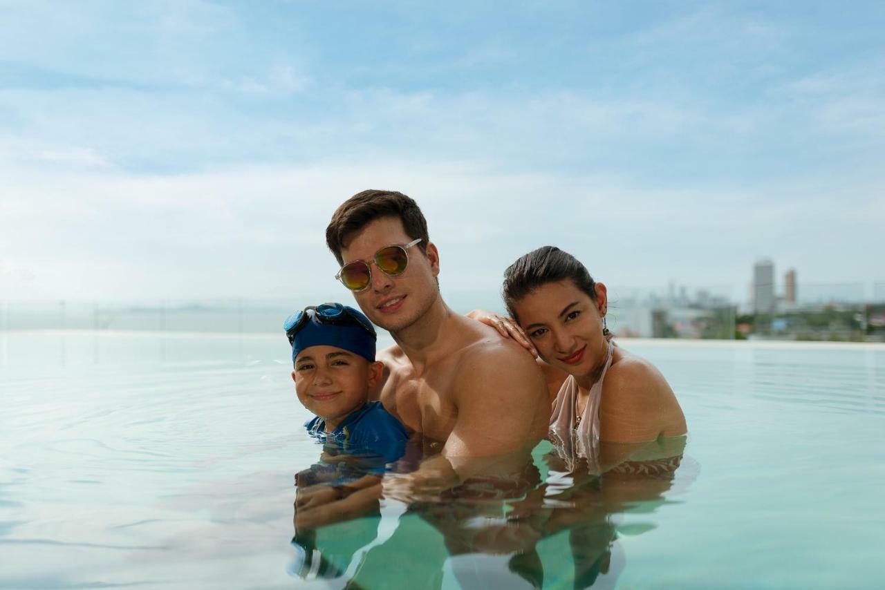 Cross Vibe Pattaya Seaphere نا جومتين المظهر الخارجي الصورة